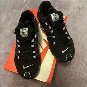 Women’s Nike Shox